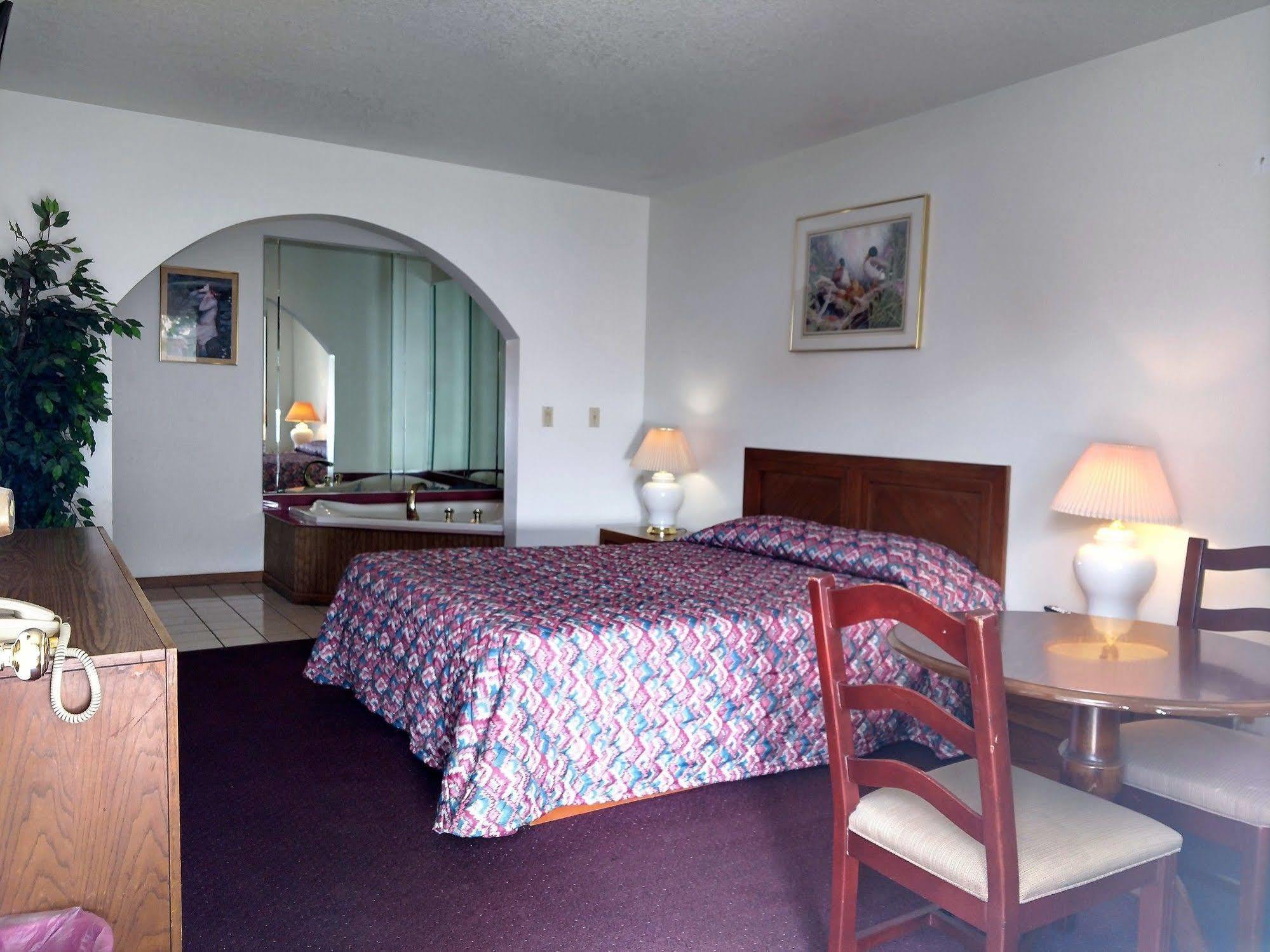 All Seasons Motel Rock Falls Экстерьер фото